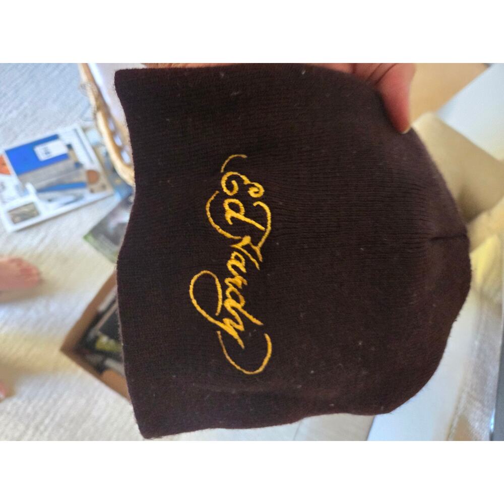 ED HARDY BEANIE GOOD LOOKING LIKE NEW BROWN
